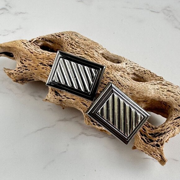 Gunmetal & Silver Rectangular Stripe Cufflinks For Men - Picture 6 of 8